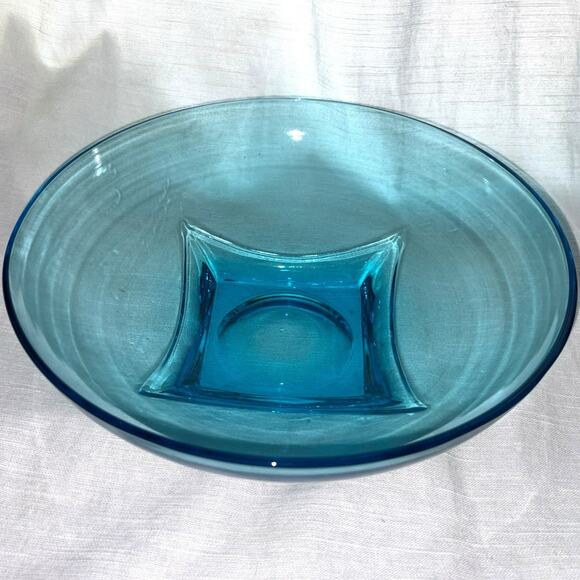Vintage Hazel Atlas Capri Blue Glass Serving Bowl Mid-Century Modern 11” Wide - Picture 2 of 6
